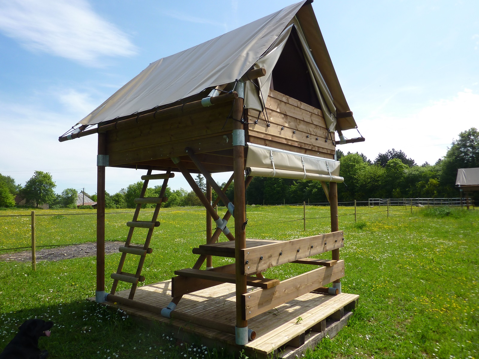 Hébergement insolite en Bourgogne proche de Guédelon